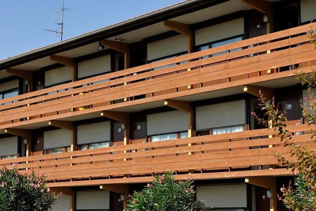 Готель Campanile Toulouse Sesquieres Екстер'єр фото